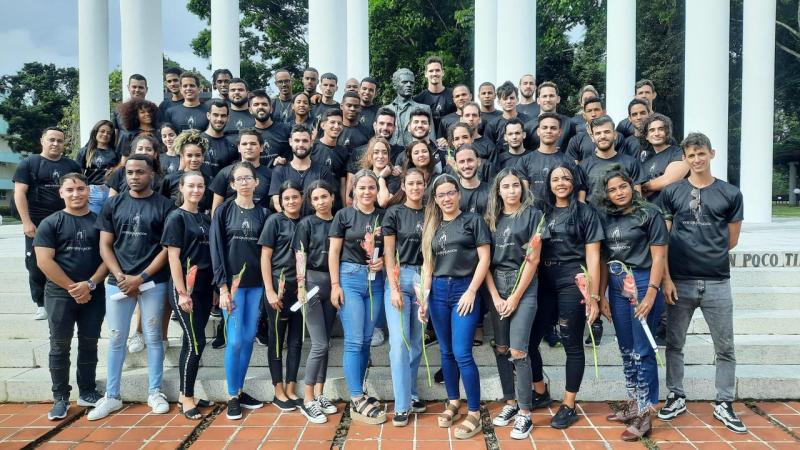 Facultades 1 y 4 realizan su acto de culminación de estudios. 