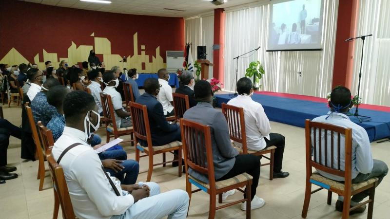 Graduación de estudiantes angolanos