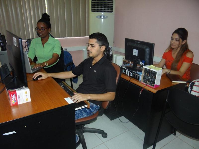 El colectivo de la Dirección de Informatización realizó esta plataforma actual que busca un mejor posicionamiento de los servicios de la universidad. Foto: Abel Castillo Noriega y Karel Valdés Montesino