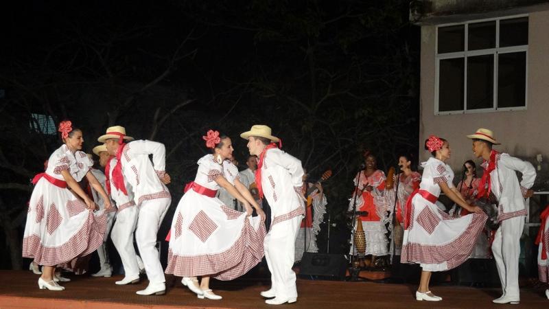 Conjunto artístico Maraguán. 