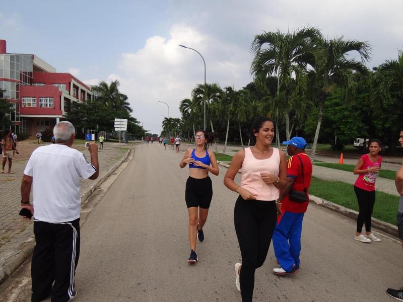 Carrera de maratón, una de las actividades por el Día de la Cultura Cubana en la UCI.