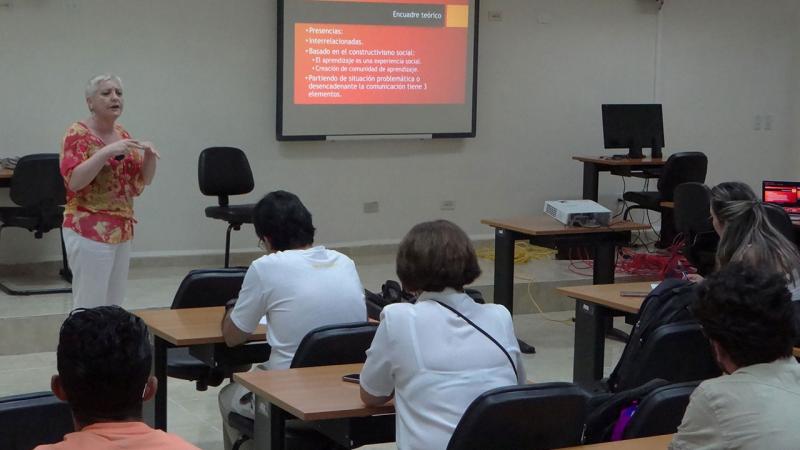 Dra.C. Elba Gutiérrez Santiuste, de la Universidad de Córdoba, España.