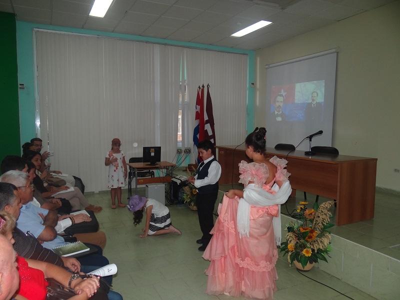 La inauguración del evento estuvo amenizada por el proyecto PequeCiudad.