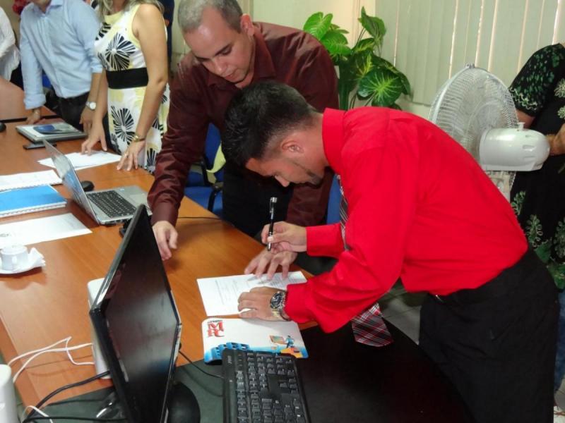 Ejercicio de culminación de estudios de Heisel González Cabrera y Josué Carballo Baños.