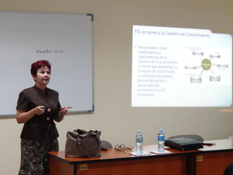 Doctora Ileana Alfonso Sánchez, directora de Infomed.