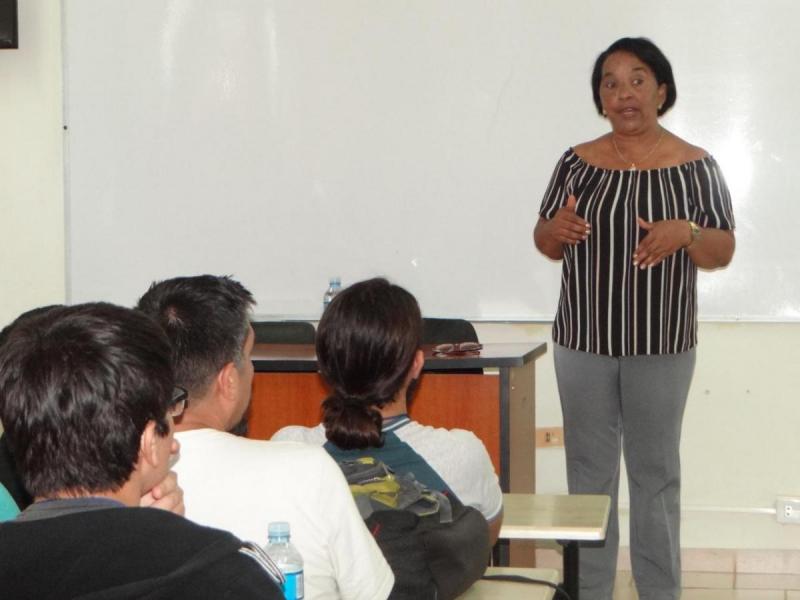 Conferencias especiales de este lunes en la Relme 33.