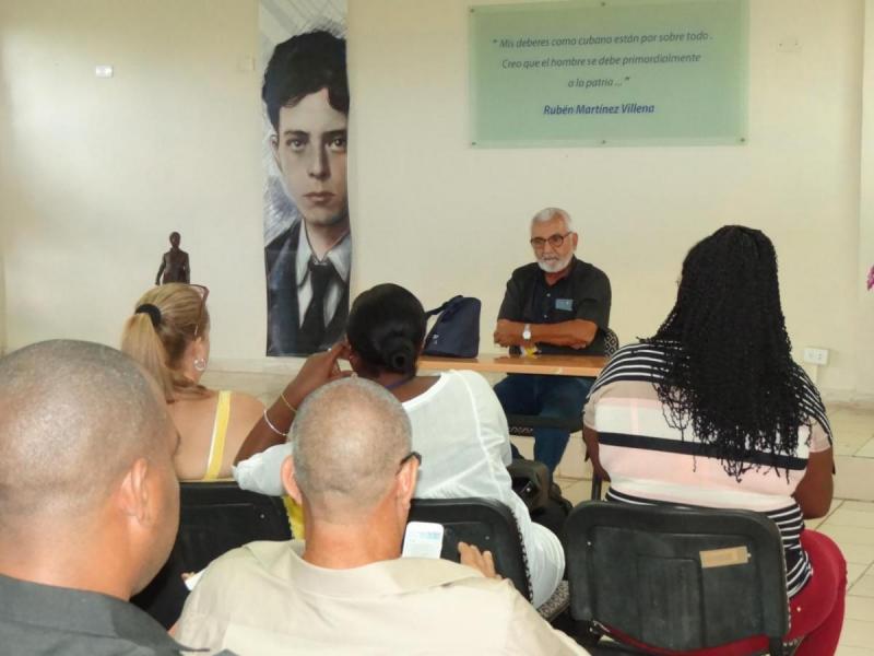 Reunión de delegaciones; la de Cuba representada por el Dr.C. Eugenio Carlos Rodríguez, profesor de la Universidad Técnica de La Habana José Antonio Echeverría (Cujae).