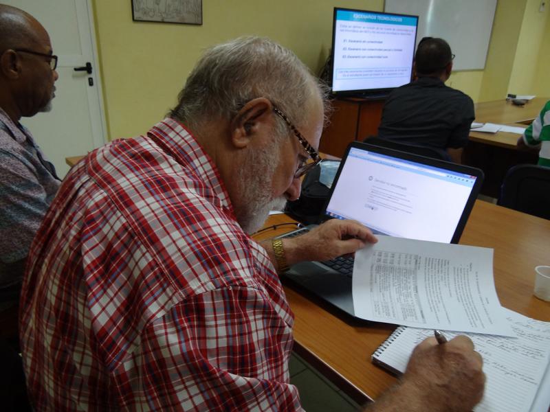 Representatives  from  universities and experts in Distance Education in Cuba