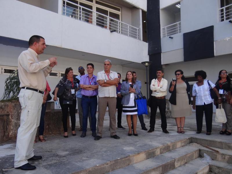 Los visitantes recibieron una explicación del Parque Científico Tecnológico de La Habana.