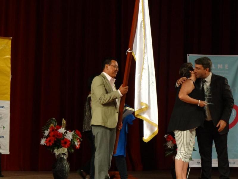 Guatemala, sede de la Relme 34, recibe la bandera y la llama del Clame.