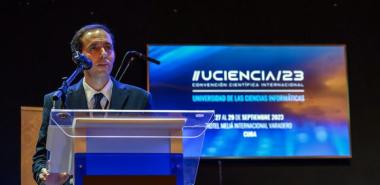 Raydel Montesino Perurena, rector de la Universidad de Ciencias Informáticas (UCI) y presidente del Comité Organizador, durante su intervención en la V Convención Científica Internacional UCIENCIA 2023.