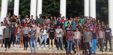 Visitaron los estudiantes de nuevo ingreso de la Facultad 2 sitios históricos y culturales de la Universidad