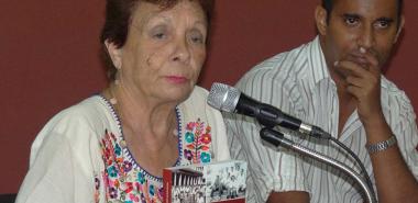 En su plática concisa la Doctora en Ciencias Históricas transmitió la incansable lucha de Fidel desde que estudiaba en la Universidad de La Habana.