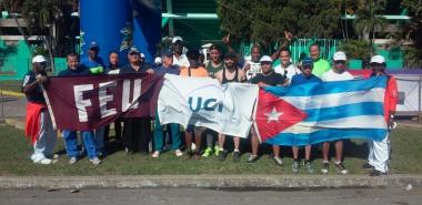 Delegación de la UCI que participó en la media maratón.