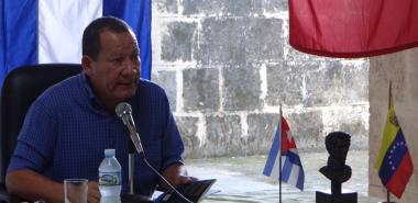 Presentan el libro "Bolívar y la independencia en Cuba" en el inicio de la jornada de homenaje al Comandante Hugo Chávez