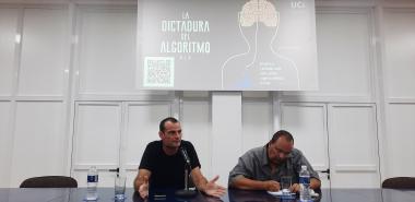 Realizador audiovisual Javier Gómez Sánchez presenta libro en la UCI.