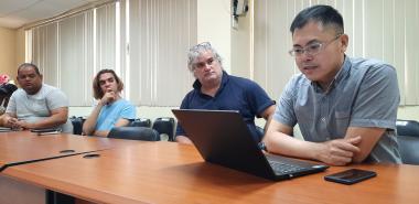 El profesor Chen Yunwei impartió conferencia en la UCI, a propósito de la Escuela Internacional de Invierno 2024. Foto: Osmel Batista Tamarit