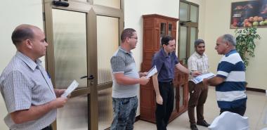 Reconocen a trabajadores de almacenes de la UCI.