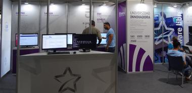 La Universidad de las Ciencias Informáticas cuenta con un Stand expositivo con varios productos informáticos