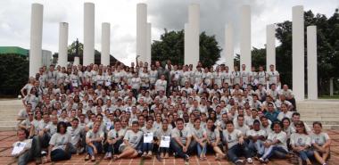 Los recién estrenados como ingenieros de la Facultad 1.