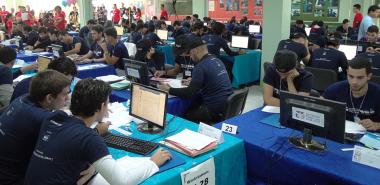 Inicia en la UCI Final Regional del ACM-ICPC