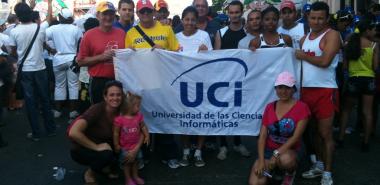 Parte de la delegación de la UCI que asistió a la carrera "Maratón de la Esperanza Terry Fox".